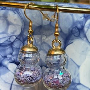 Let’s Party earrings in purple stars, glass and brass